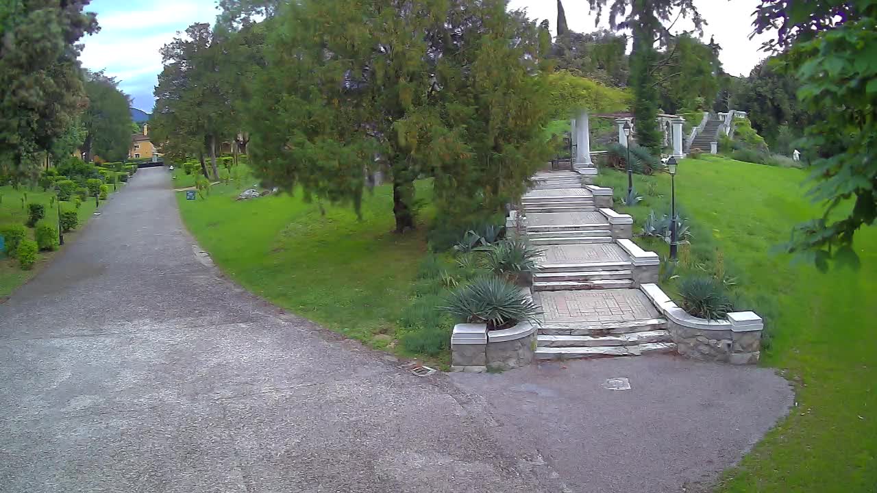 Spletna kamera park Coronini Kronberg – Gorica