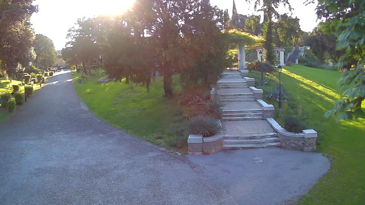 Spletna kamera park Coronini Kronberg – Gorica