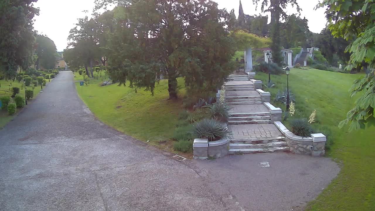 Spletna kamera park Coronini Kronberg – Gorica