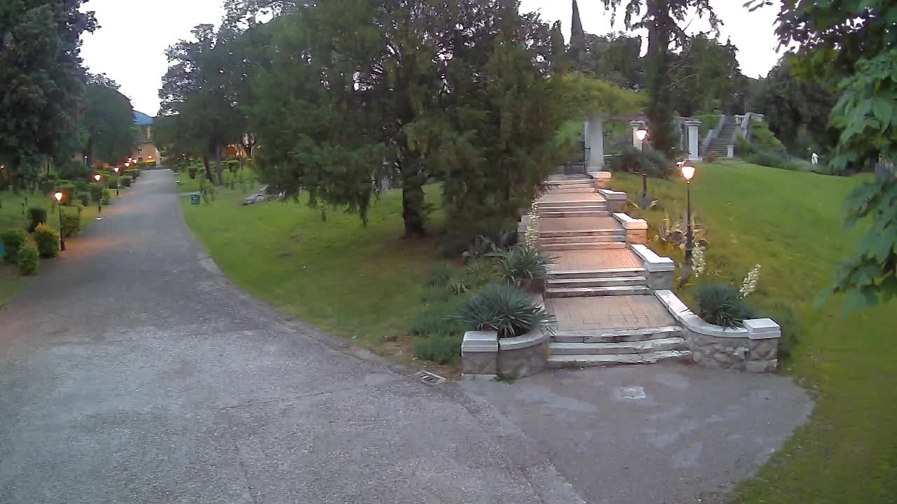Spletna kamera park Coronini Kronberg – Gorica