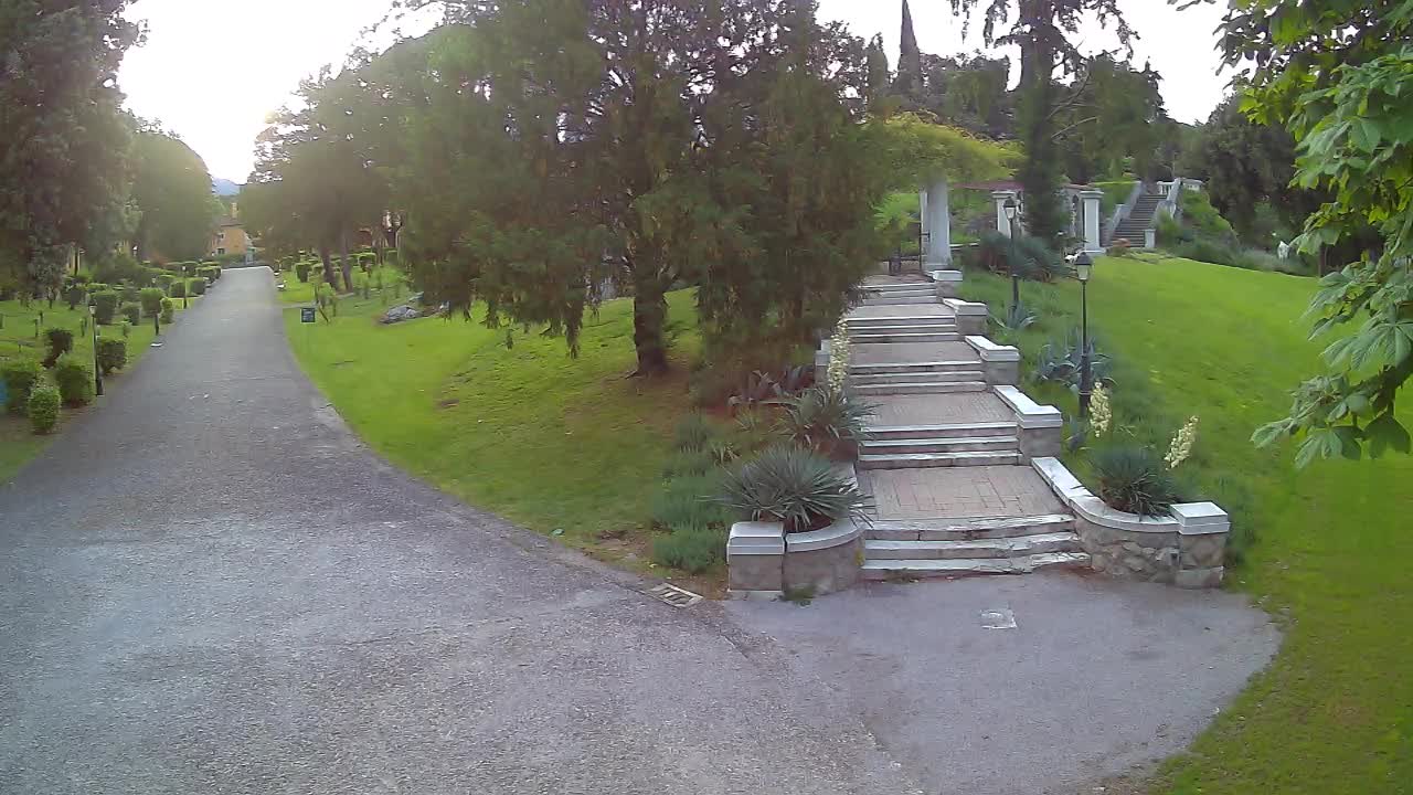 Spletna kamera park Coronini Kronberg – Gorica