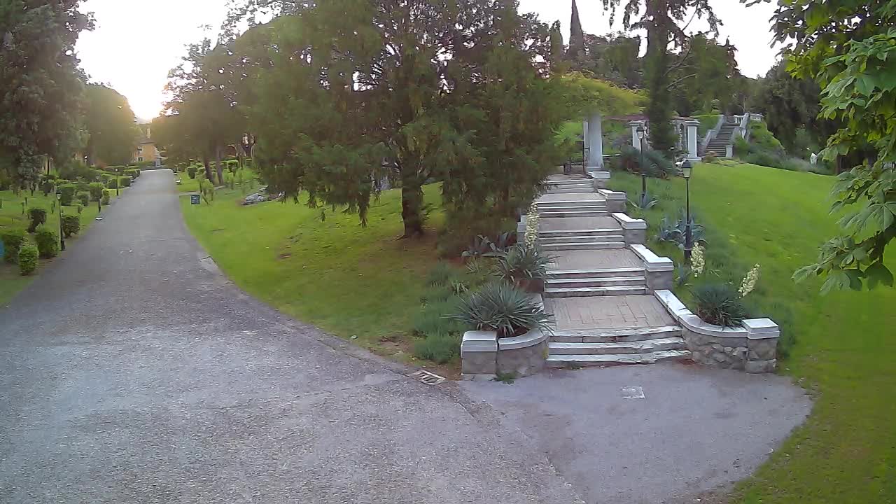 Spletna kamera park Coronini Kronberg – Gorica