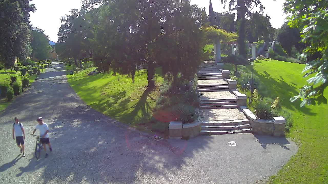 Spletna kamera park Coronini Kronberg – Gorica