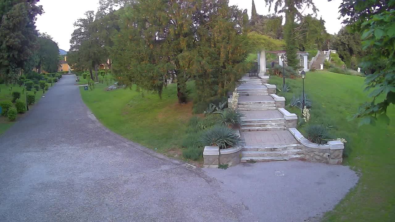 Spletna kamera park Coronini Kronberg – Gorica