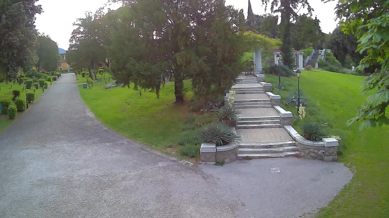 Spletna kamera park Coronini Kronberg – Gorica