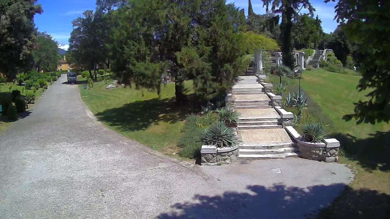 Spletna kamera park Coronini Kronberg – Gorica