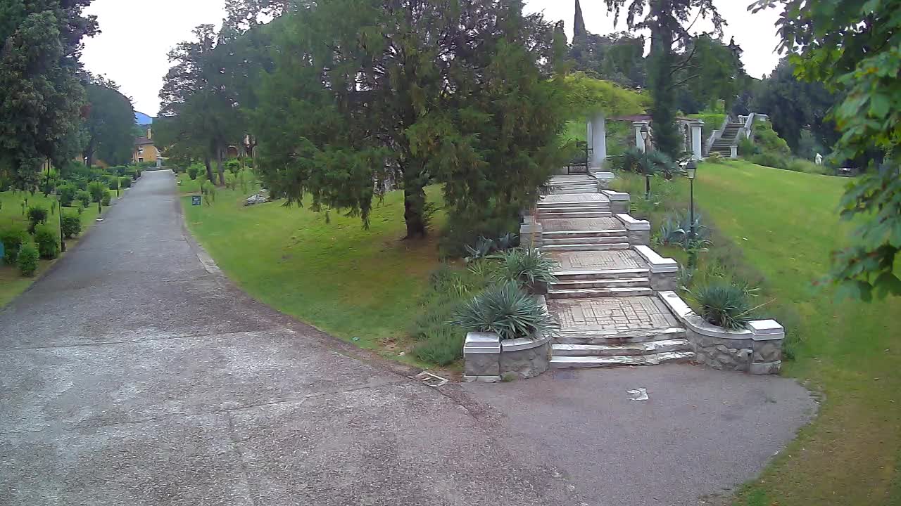 Spletna kamera park Coronini Kronberg – Gorica