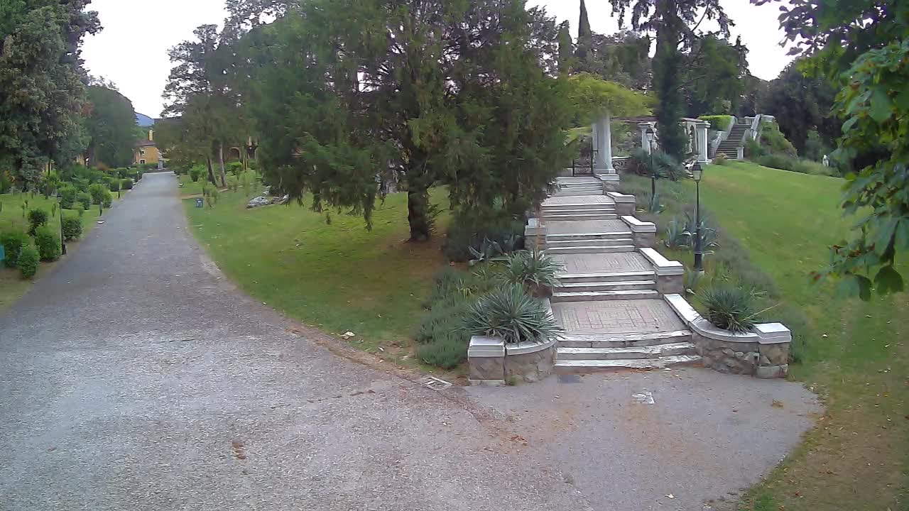 Spletna kamera park Coronini Kronberg – Gorica