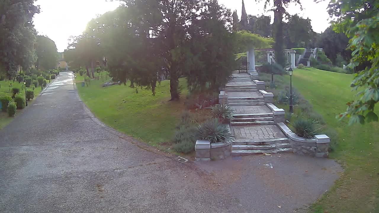 Spletna kamera park Coronini Kronberg – Gorica