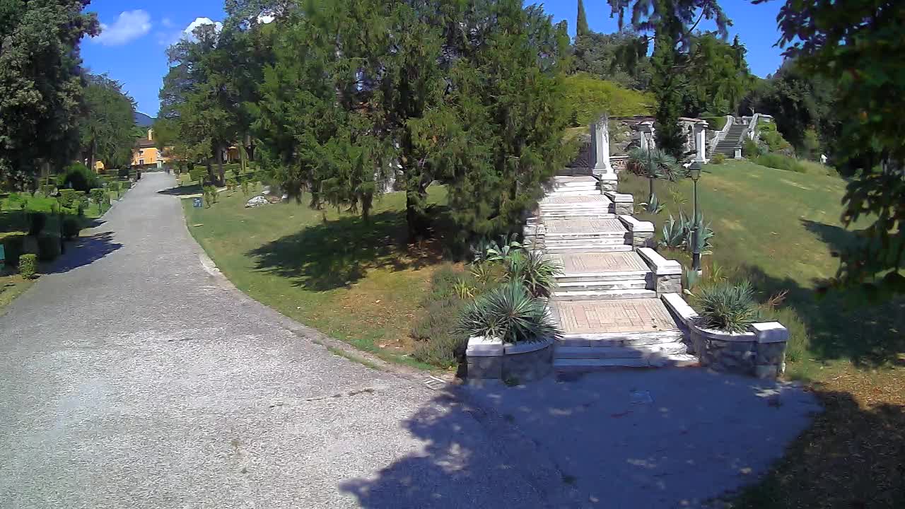 Spletna kamera park Coronini Kronberg – Gorica