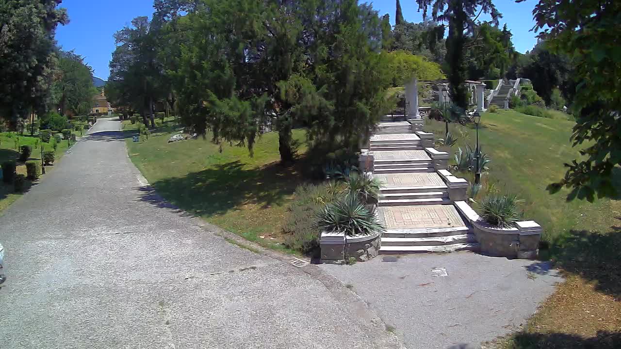 Spletna kamera park Coronini Kronberg – Gorica