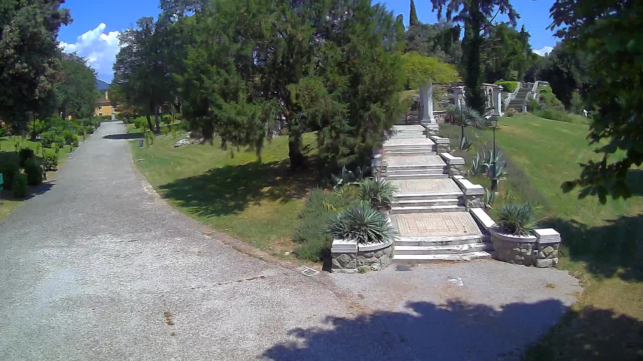 Spletna kamera park Coronini Kronberg – Gorica