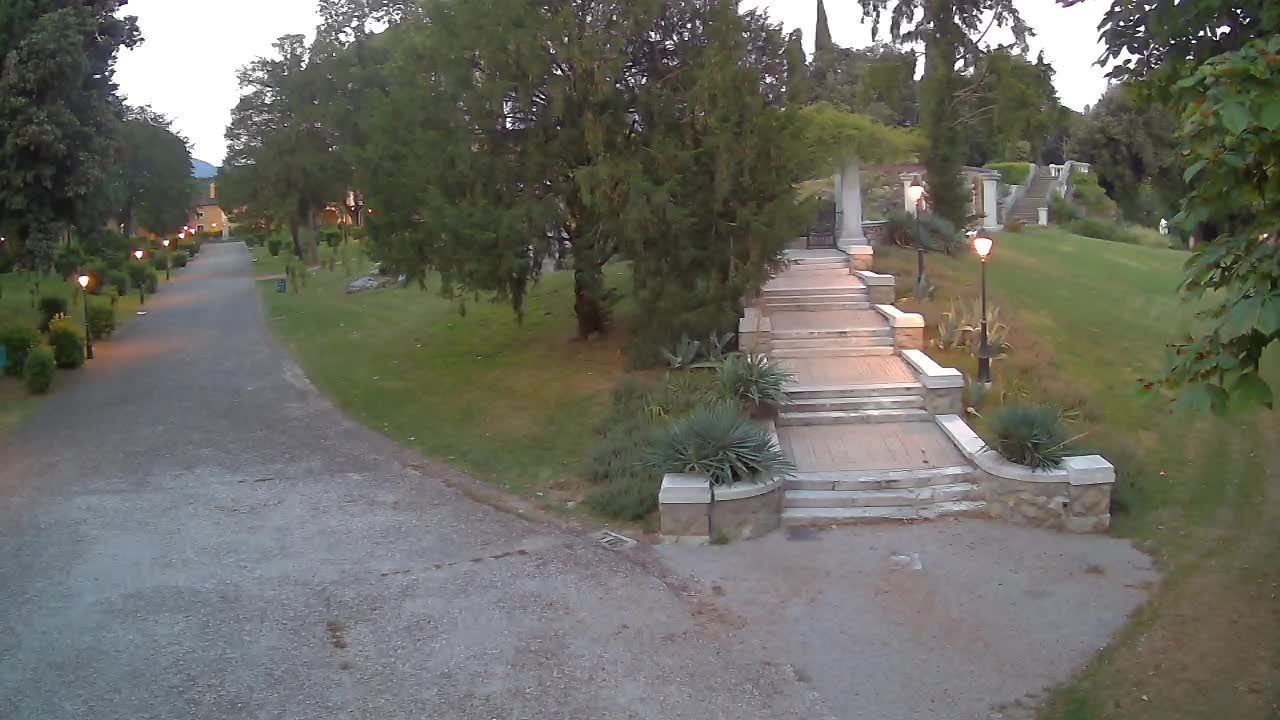 Spletna kamera park Coronini Kronberg – Gorica