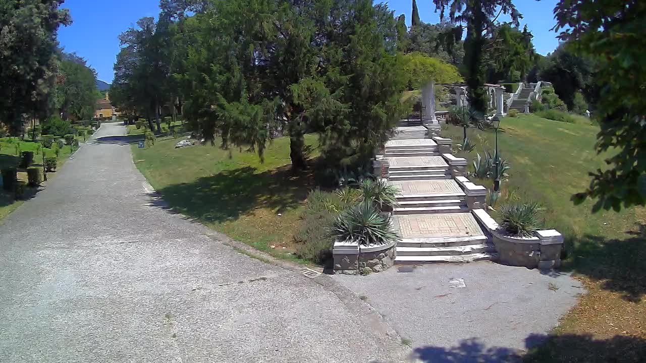 Spletna kamera park Coronini Kronberg – Gorica