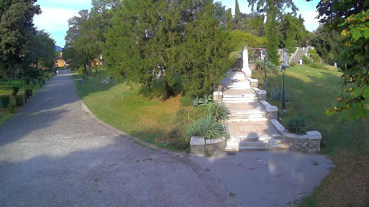 Spletna kamera park Coronini Kronberg – Gorica