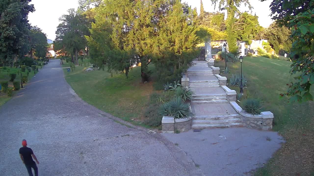 Spletna kamera park Coronini Kronberg – Gorica