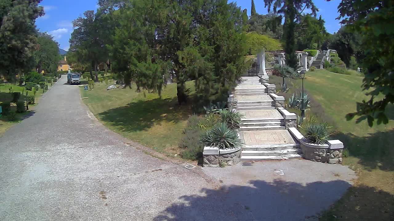 Spletna kamera park Coronini Kronberg – Gorica
