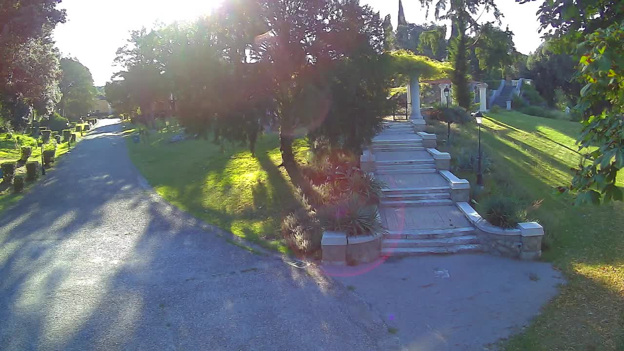 Spletna kamera park Coronini Kronberg – Gorica