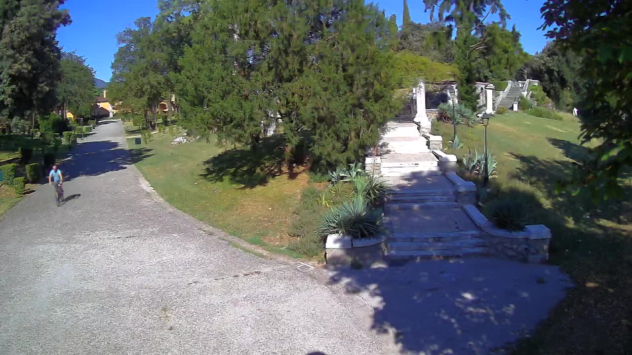 Spletna kamera park Coronini Kronberg – Gorica
