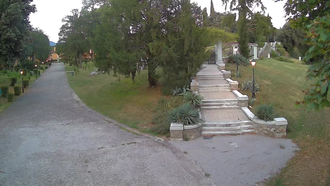 Spletna kamera park Coronini Kronberg – Gorica