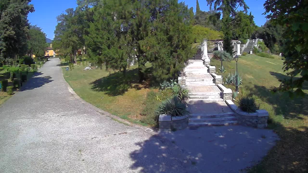 Spletna kamera park Coronini Kronberg – Gorica