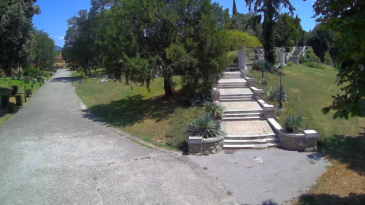 Spletna kamera park Coronini Kronberg – Gorica