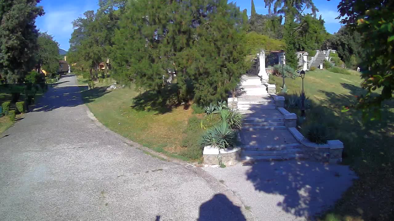 Spletna kamera park Coronini Kronberg – Gorica