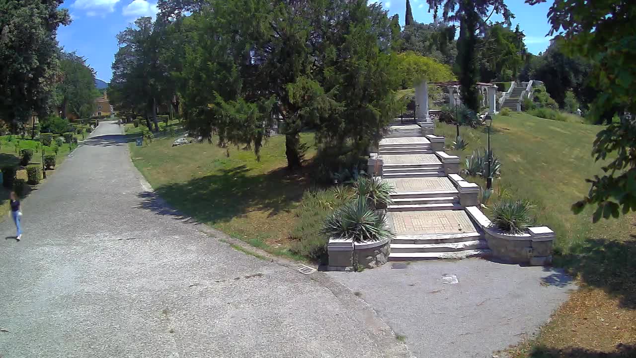 Spletna kamera park Coronini Kronberg – Gorica