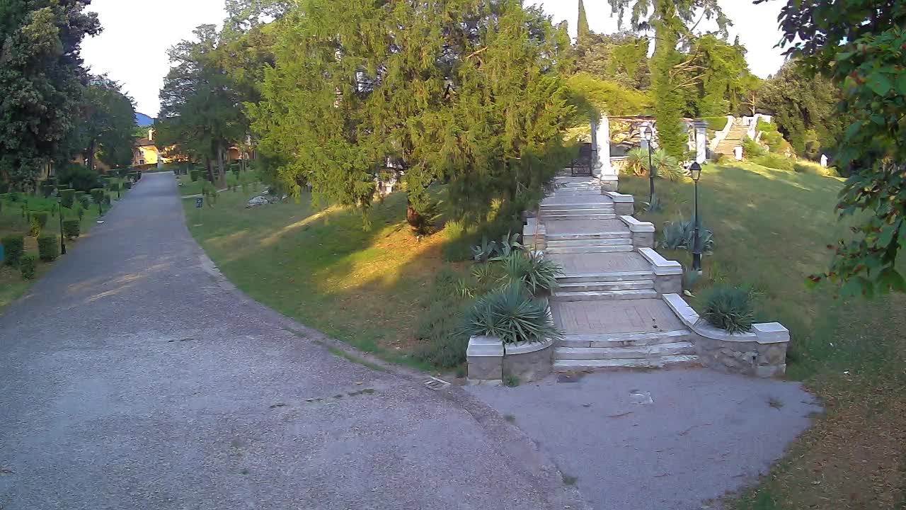 Spletna kamera park Coronini Kronberg – Gorica