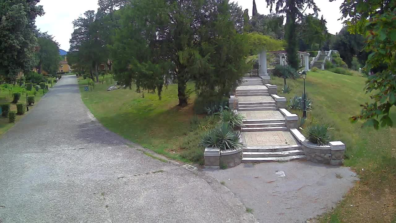 Spletna kamera park Coronini Kronberg – Gorica