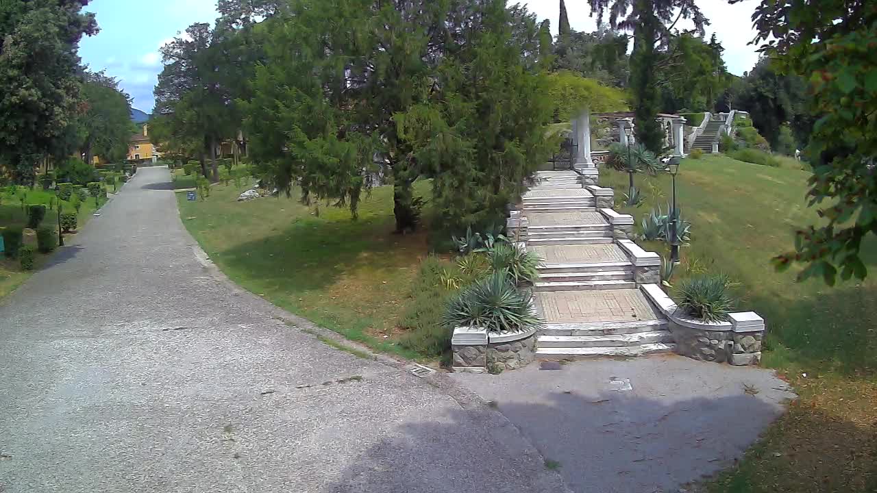 Spletna kamera park Coronini Kronberg – Gorica