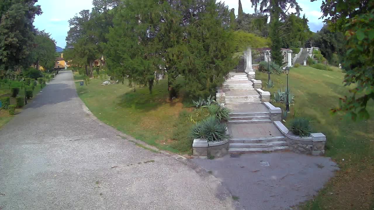 Spletna kamera park Coronini Kronberg – Gorica