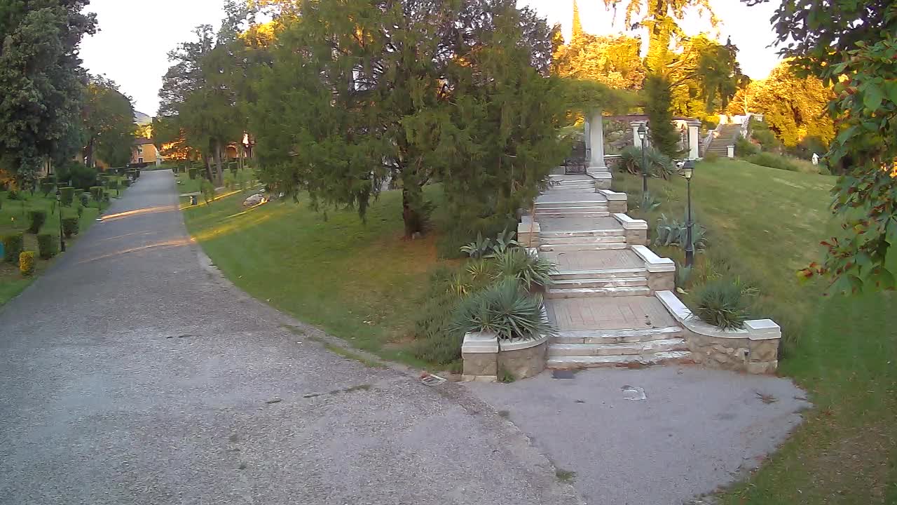 Spletna kamera park Coronini Kronberg – Gorica