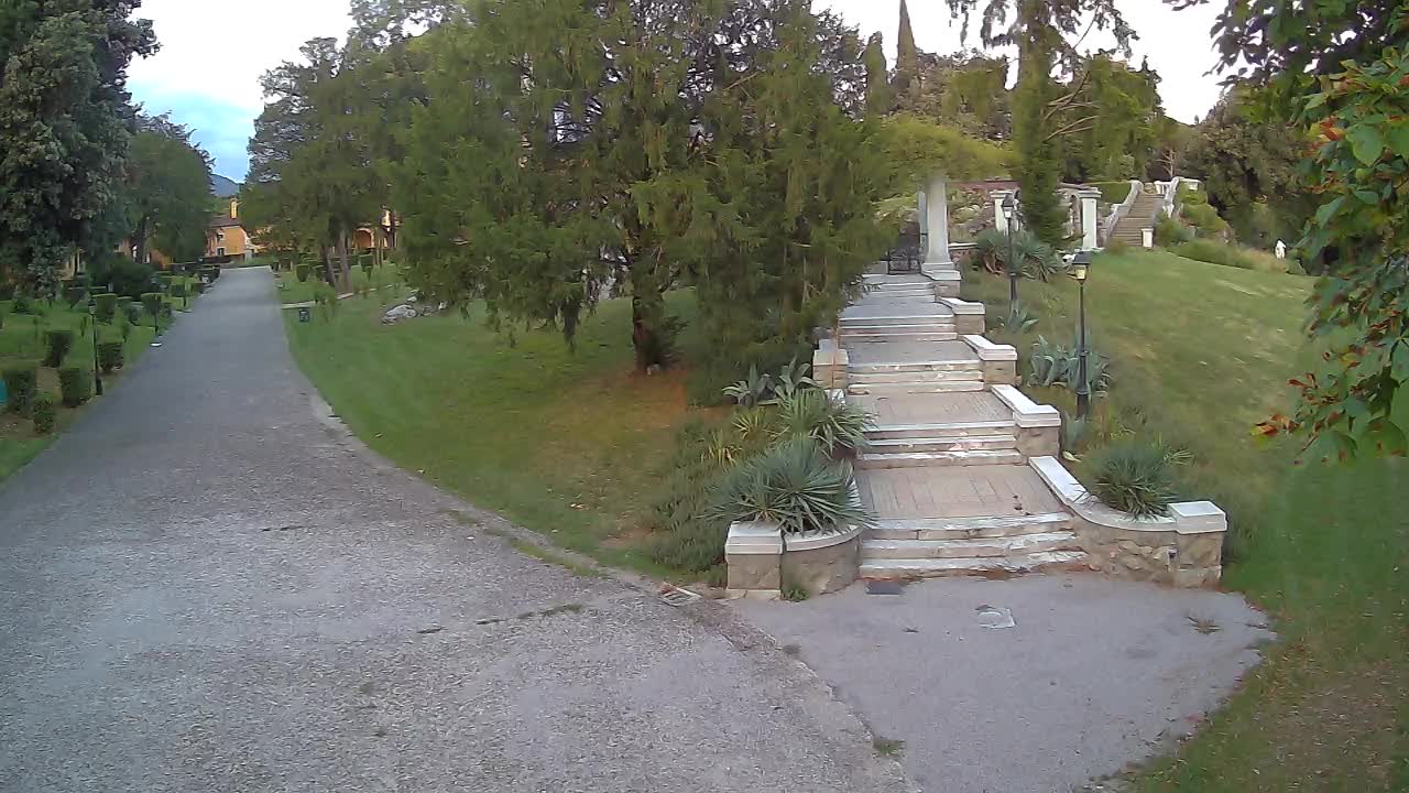Spletna kamera park Coronini Kronberg – Gorica
