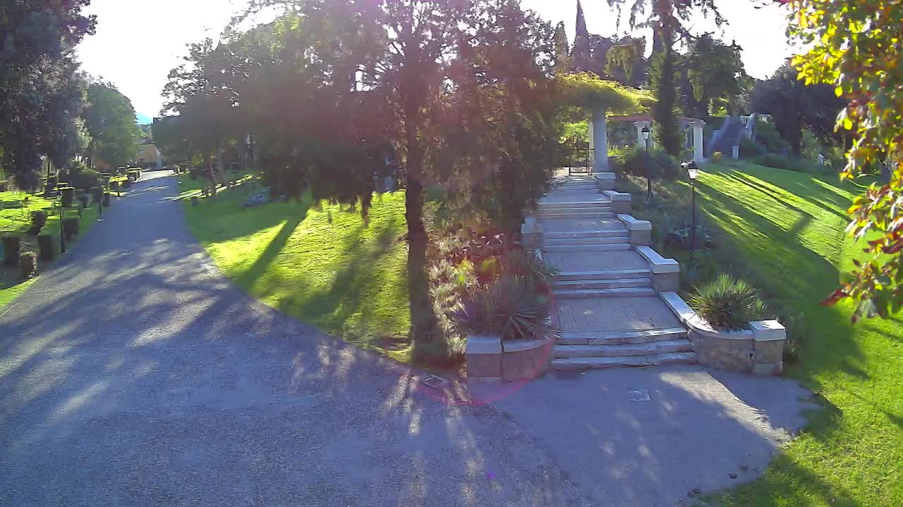 Spletna kamera park Coronini Kronberg – Gorica