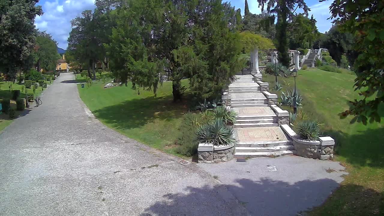 Spletna kamera park Coronini Kronberg – Gorica