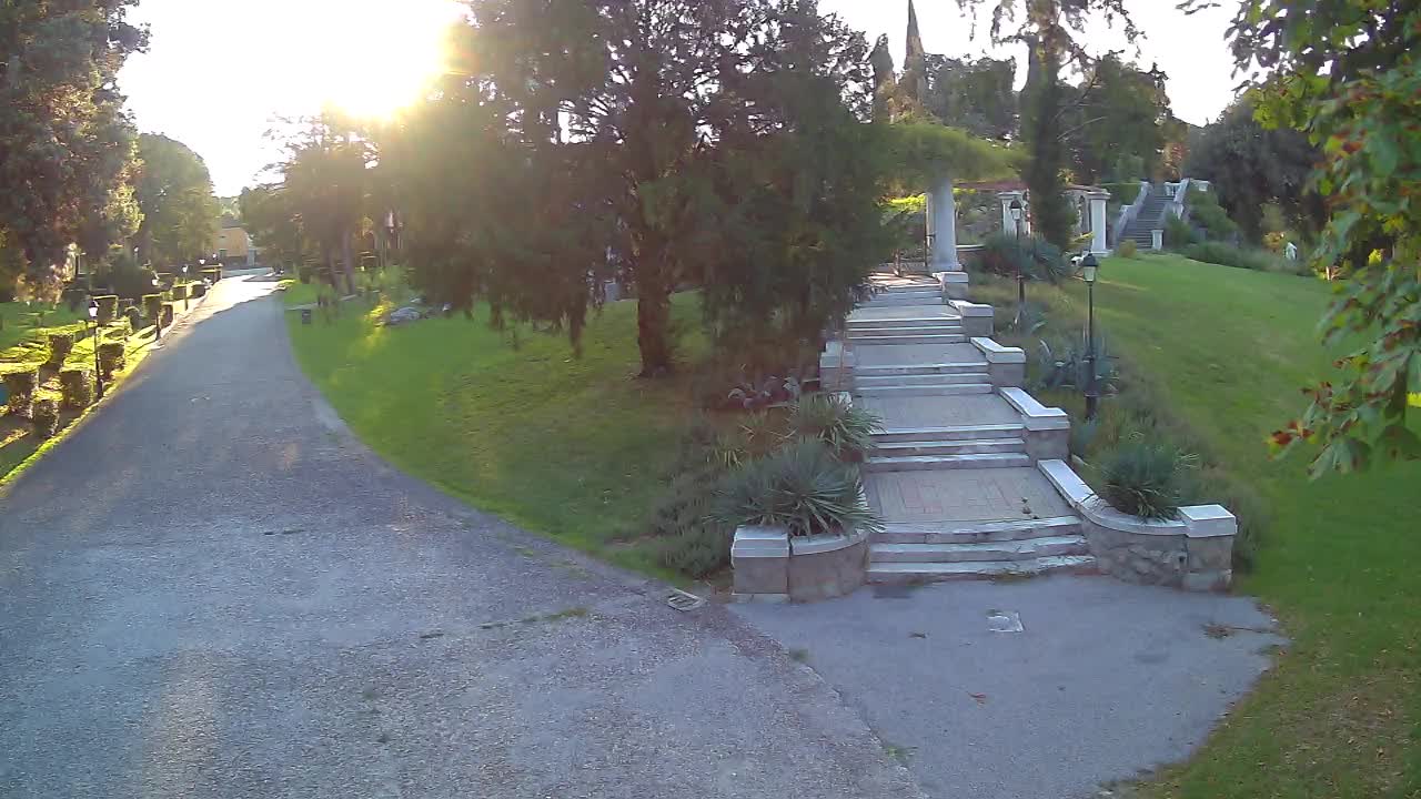 Spletna kamera park Coronini Kronberg – Gorica