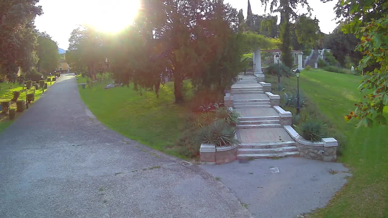 Spletna kamera park Coronini Kronberg – Gorica