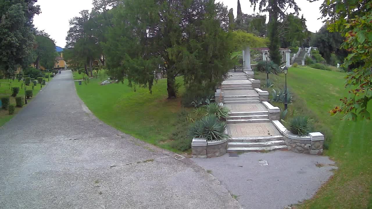 Spletna kamera park Coronini Kronberg – Gorica