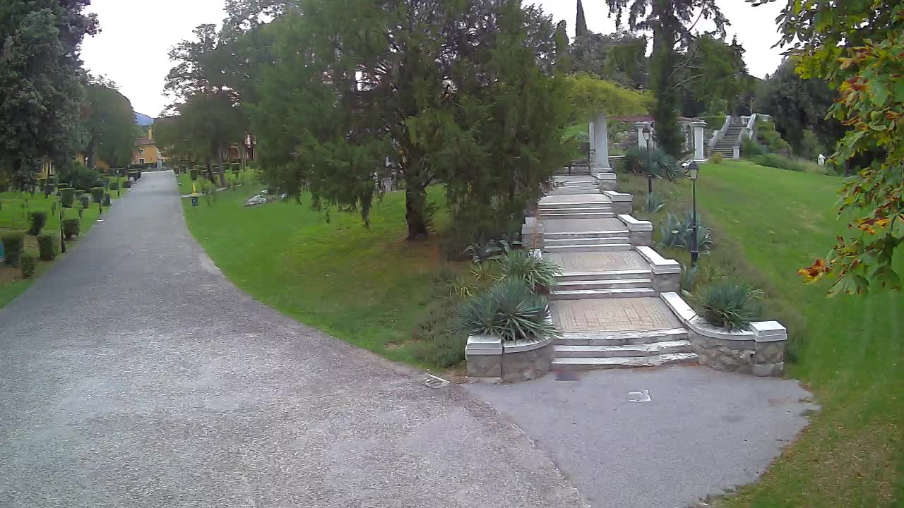 Spletna kamera park Coronini Kronberg – Gorica