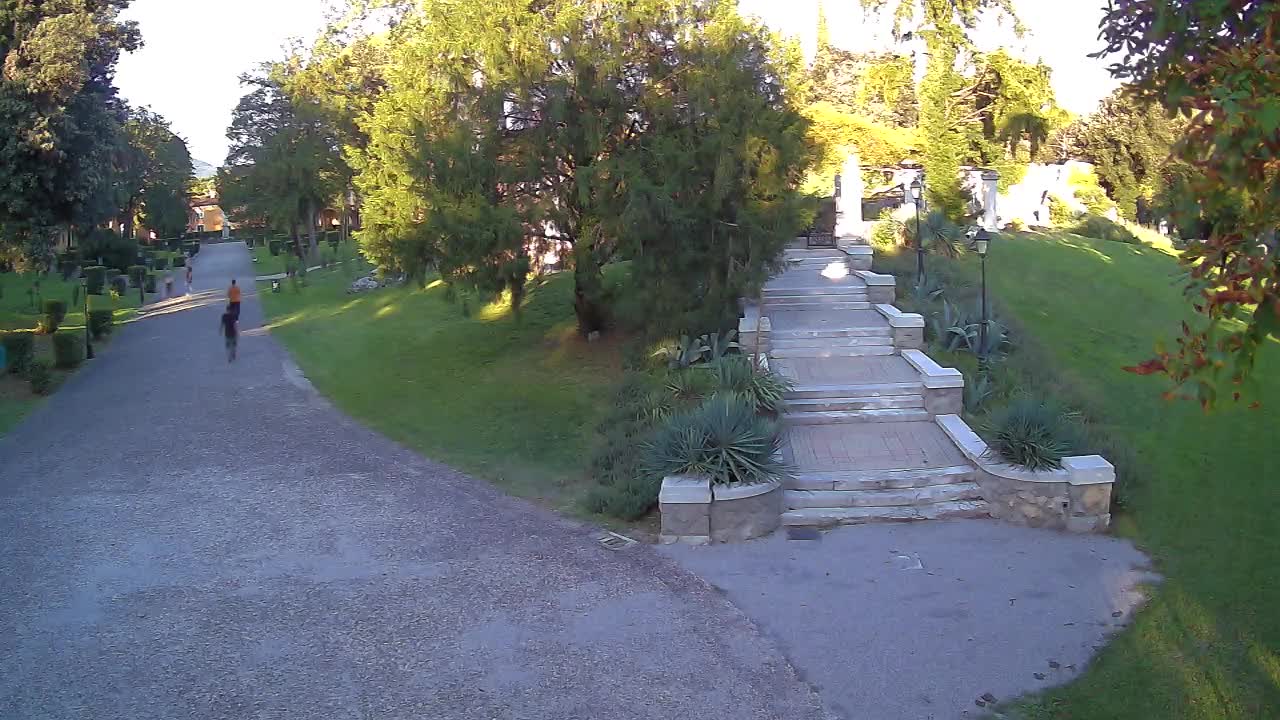 Spletna kamera park Coronini Kronberg – Gorica