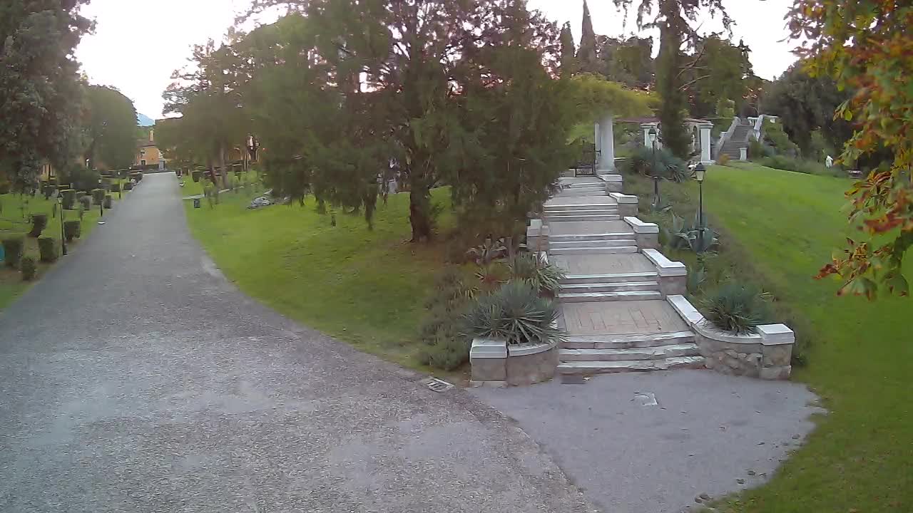 Spletna kamera park Coronini Kronberg – Gorica