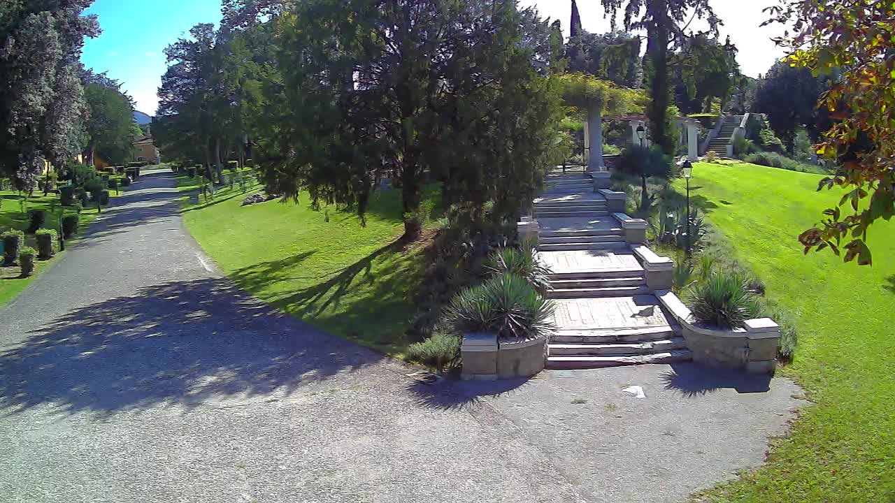 Spletna kamera park Coronini Kronberg – Gorica