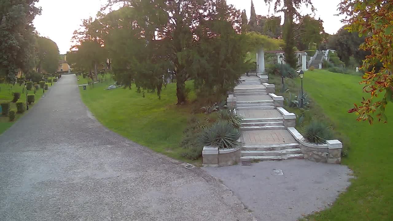 Parco Coronini-Cronberg Live Webcam – Green Oasis
