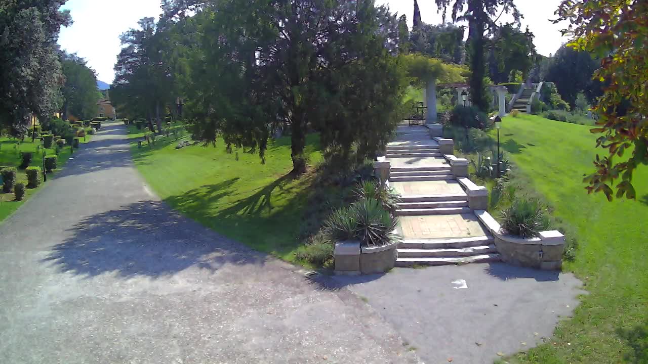Spletna kamera park Coronini Kronberg – Gorica