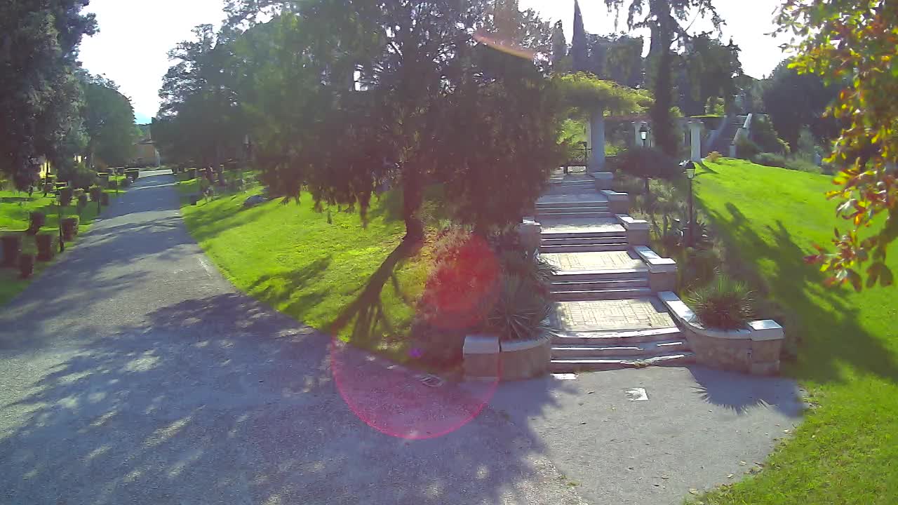 Spletna kamera park Coronini Kronberg – Gorica