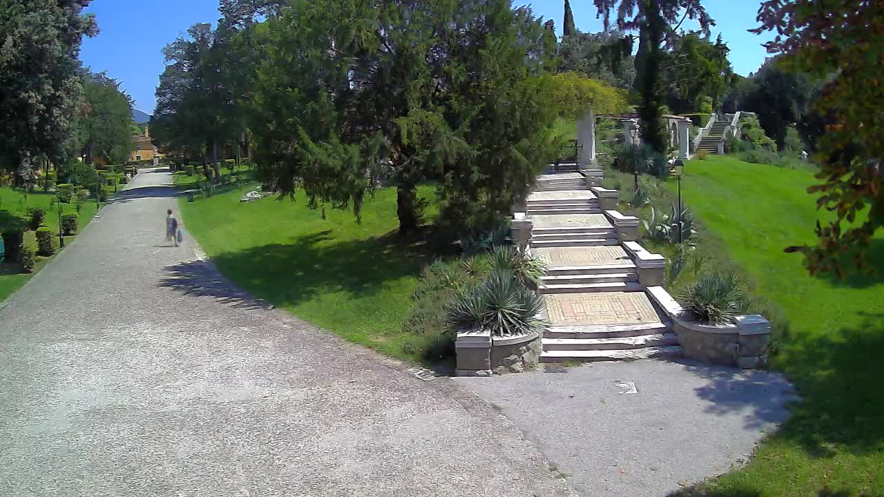 Spletna kamera park Coronini Kronberg – Gorica