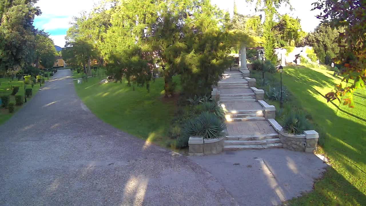 Parco Coronini-Cronberg Live Webcam – Green Oasis