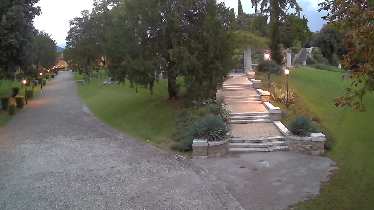 Spletna kamera park Coronini Kronberg – Gorica