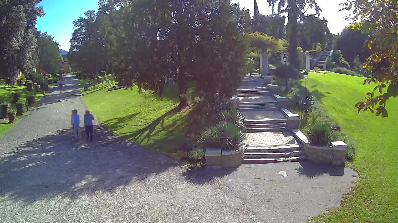 Parco Coronini-Cronberg Live Webcam – Green Oasis